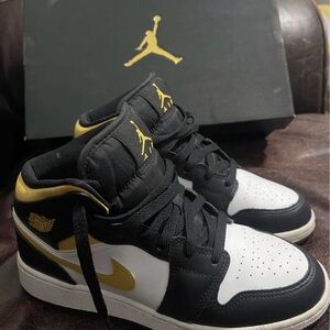 Jordan Kids Mid-Top Sneakers in Black, White & Gold Accent